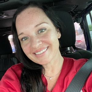 Meet your Posher, Renee